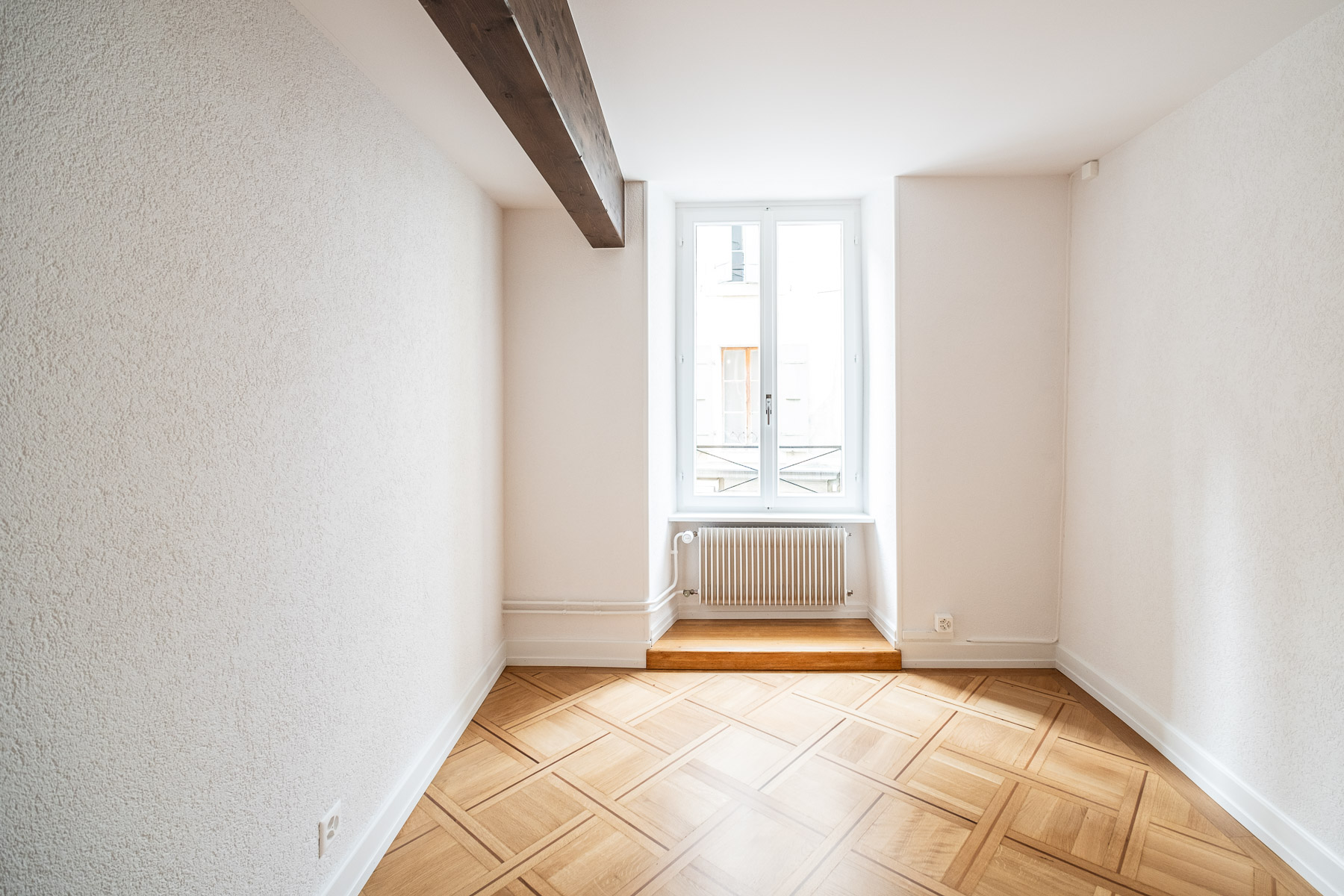 Création de deux appartements dans un immeuble ancien daté de 1700